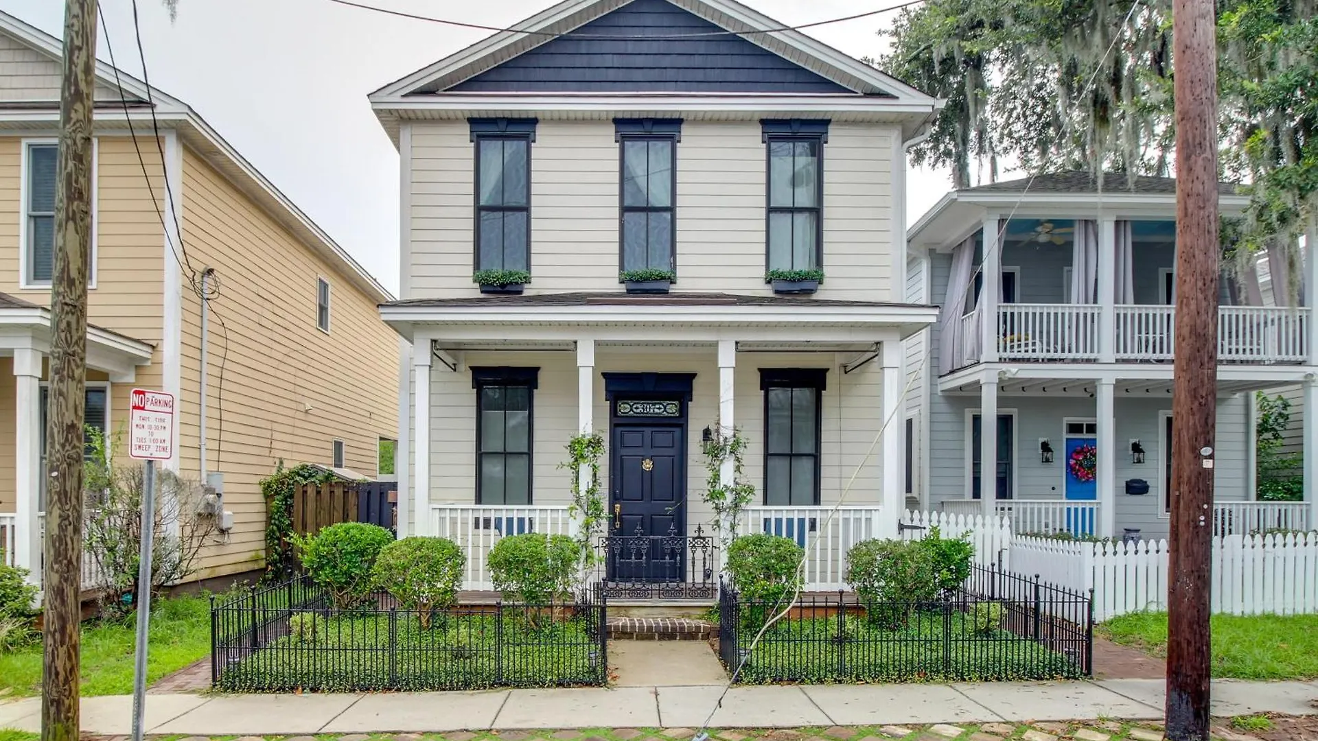 Chic Thomas Square Home In Walkable Location! Savannah