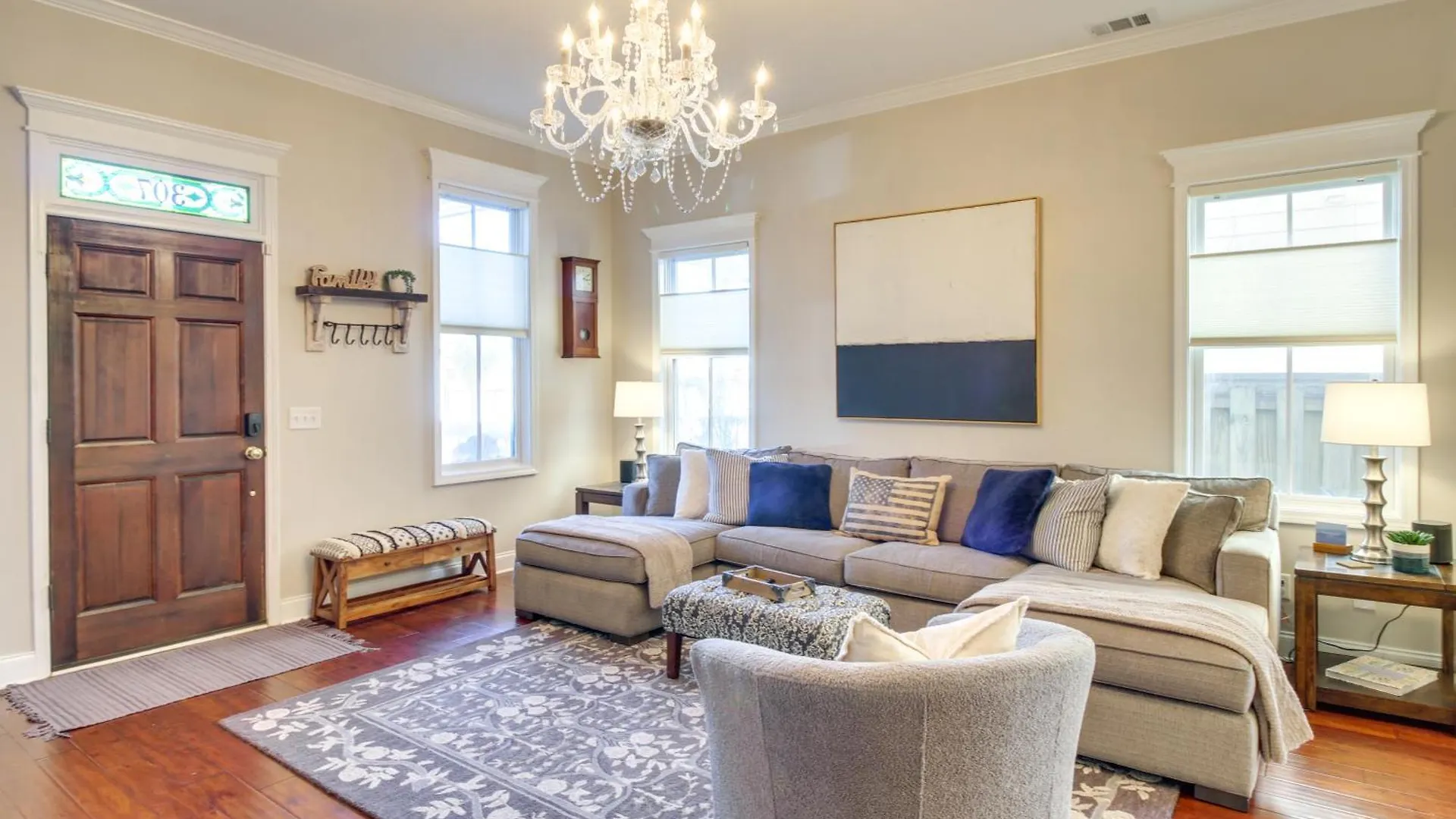 Сasa de vacaciones Chic Thomas Square Home In Walkable Location! Savannah Estados Unidos
