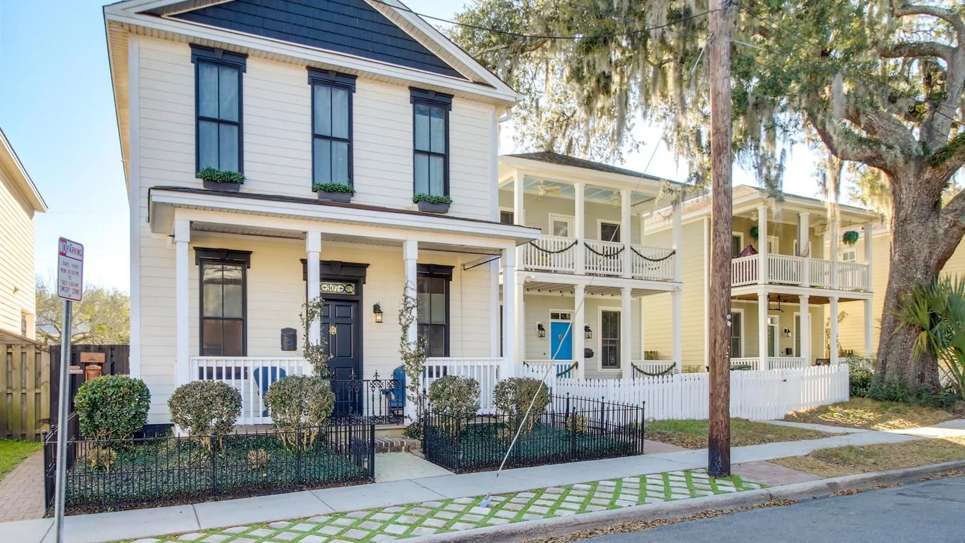 Chic Thomas Square Home In Walkable Location! Savannah