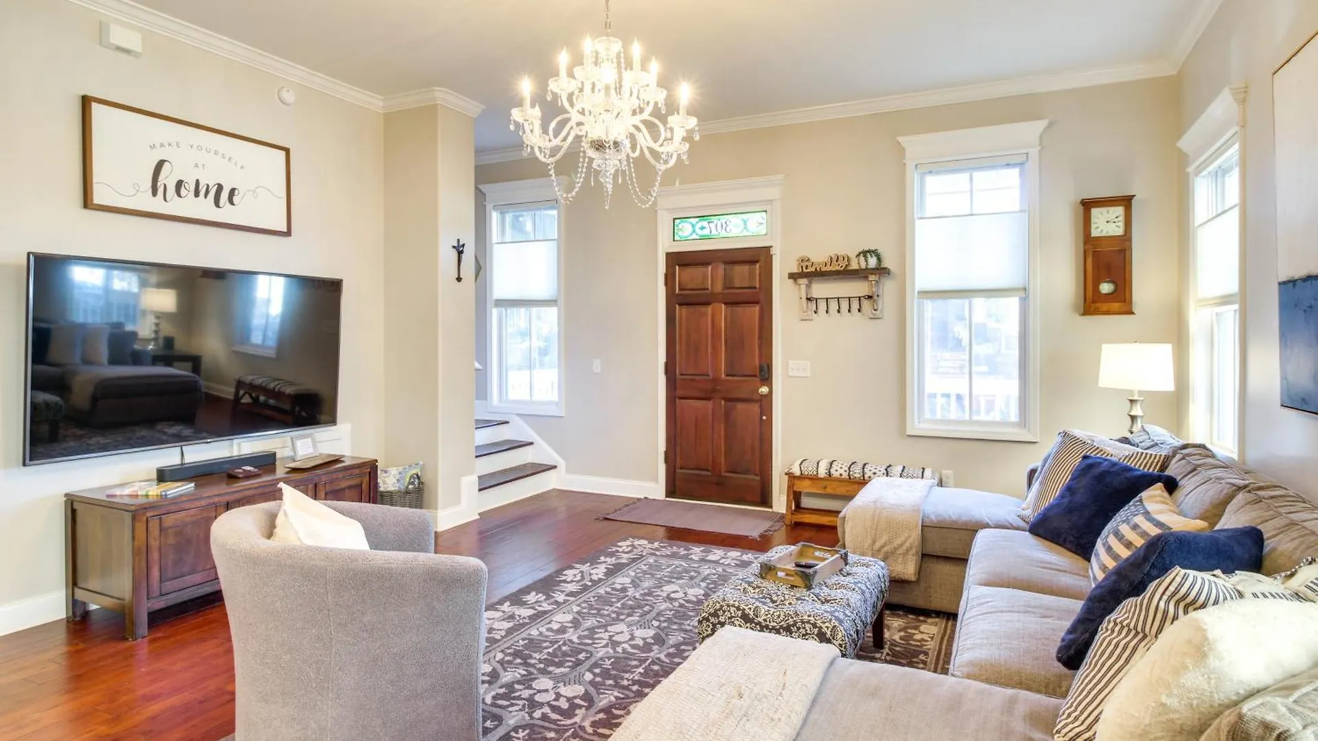 Chic Thomas Square Home In Walkable Location! Savannah