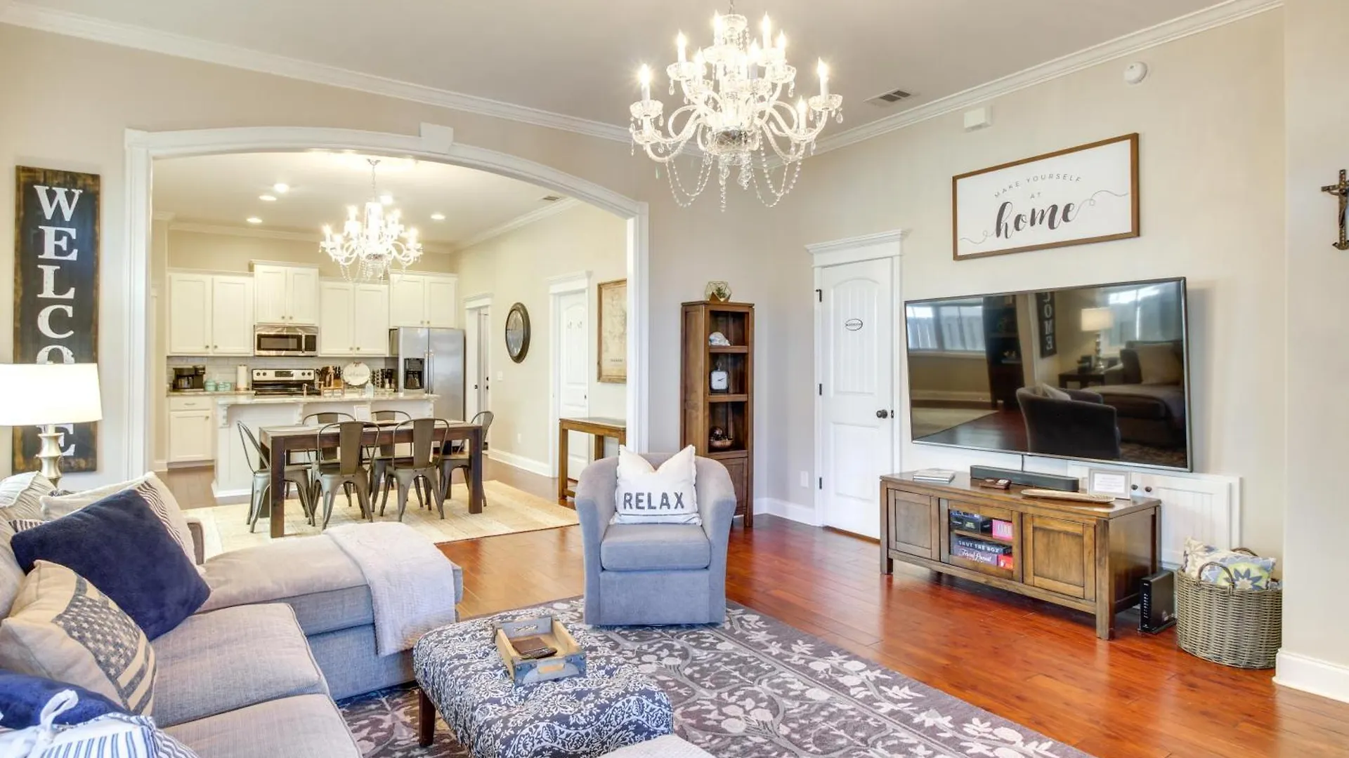 Сasa de vacaciones Chic Thomas Square Home In Walkable Location! Savannah